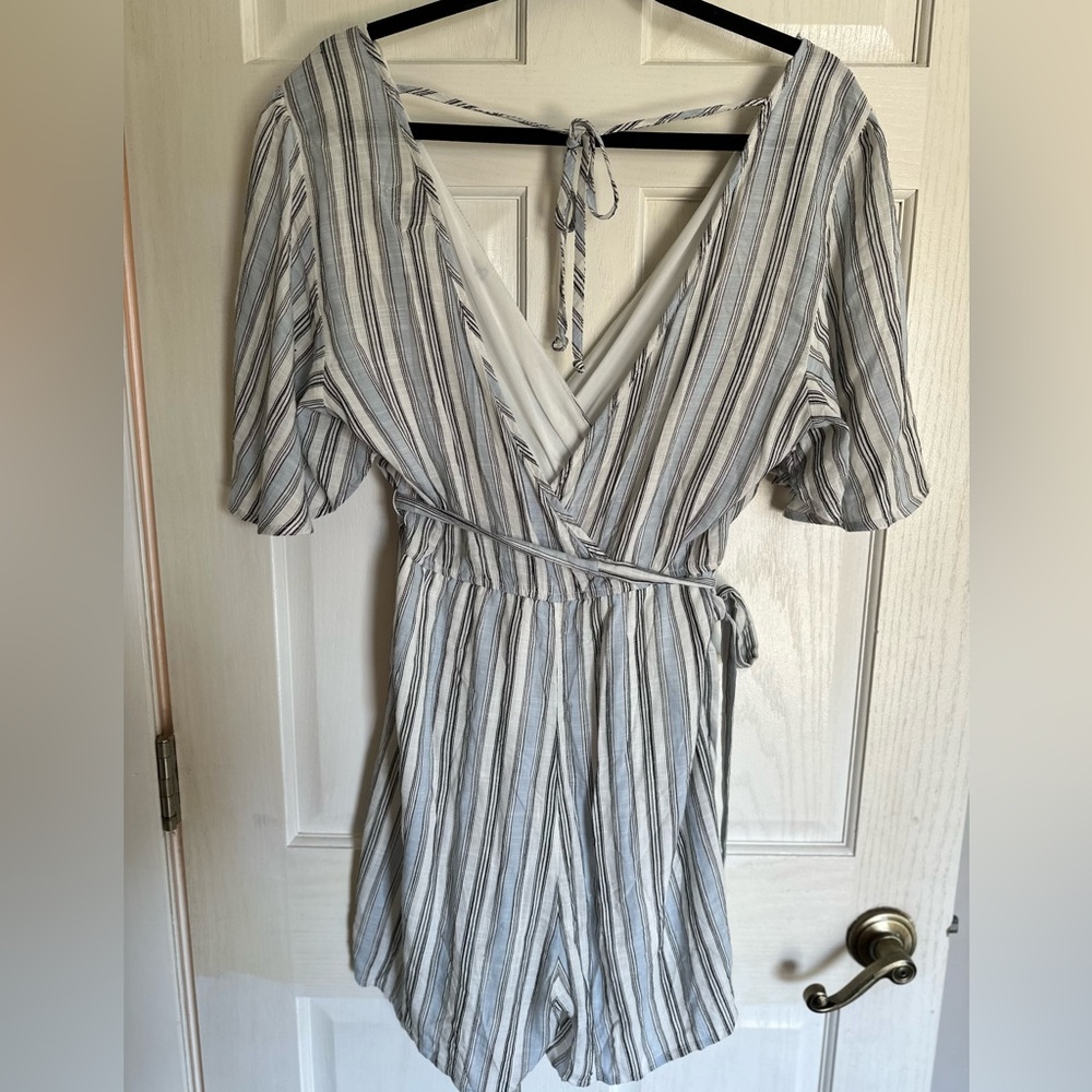 ROMPER - Picture 3 of 7